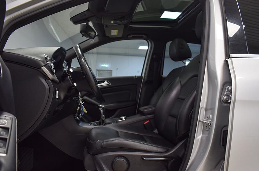 Bild 5 av Mercedes-Benz B 180 CDI Sport Panorama Harman Kardon Backkamera