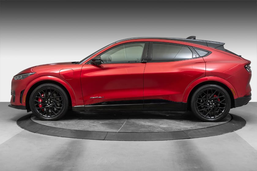 Bilde 2 av Ford Mustang Mach-E GT LR AWD 490kmWLTP/Soltak/Brembo bremser+++