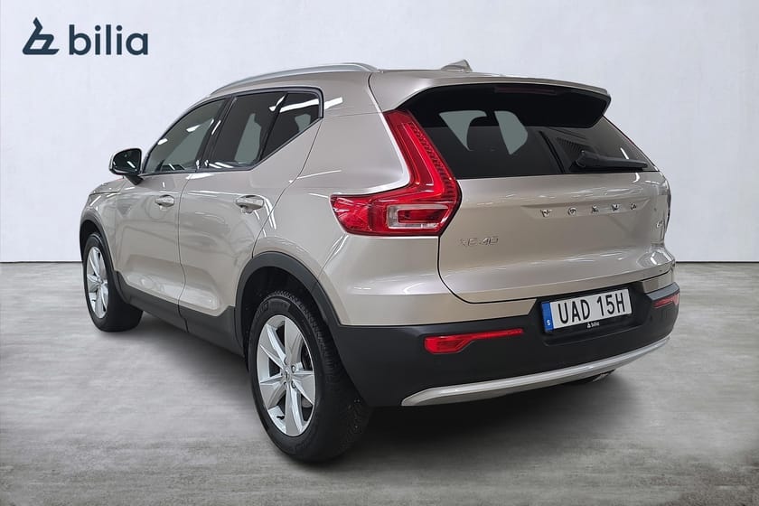 Bild 2 av Volvo XC40 B4 FWD Bensin Core SE II / parkeringssensorer fram och bak