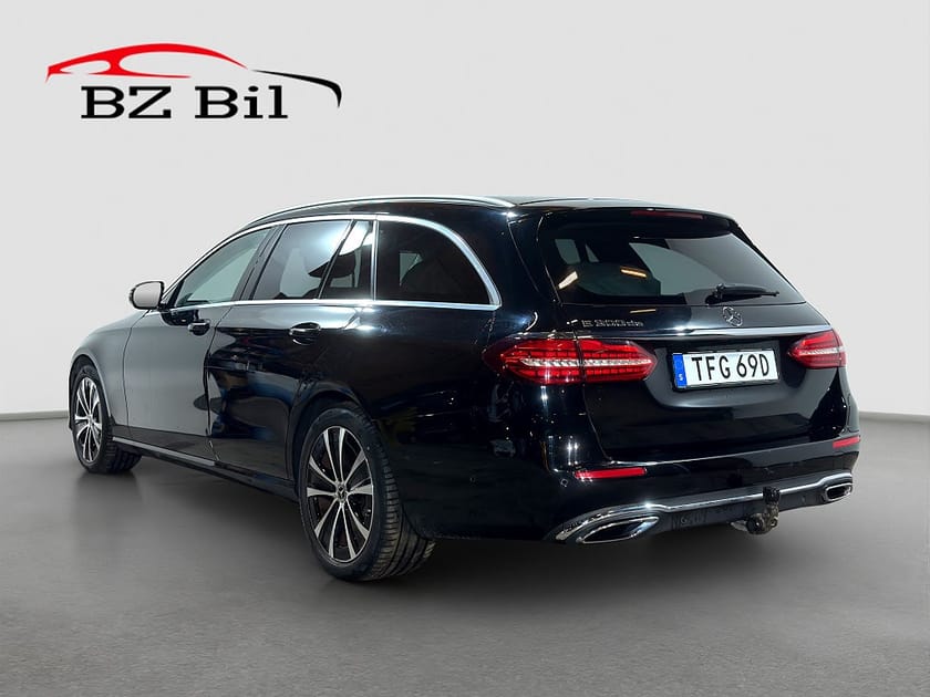 Bild 3 av Mercedes-Benz E 300 T de Avantgarde Burmester Värmare Kamera Drag MOMS