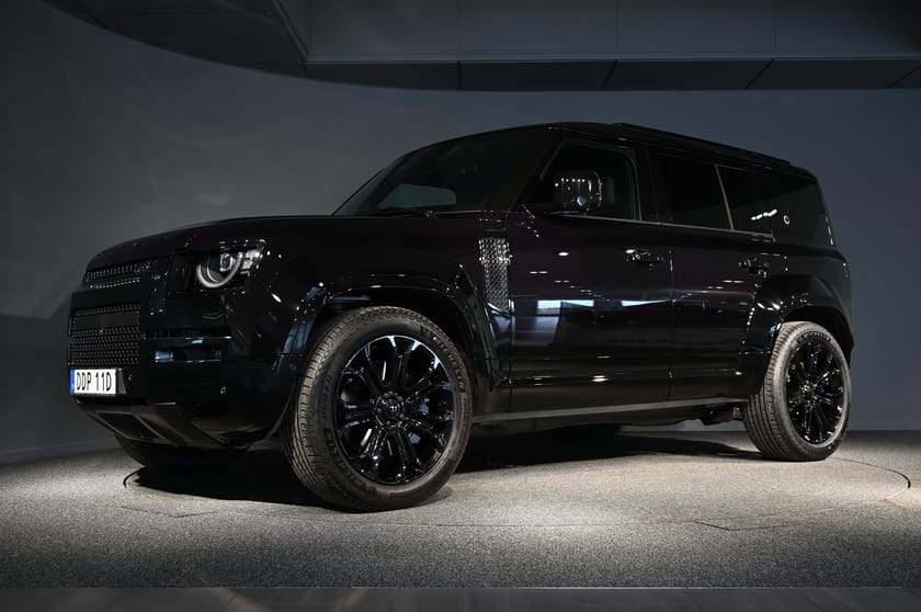 Bild 2 av Land Rover Defender Octa 110 P635 V8 *BLACK EDITION*
