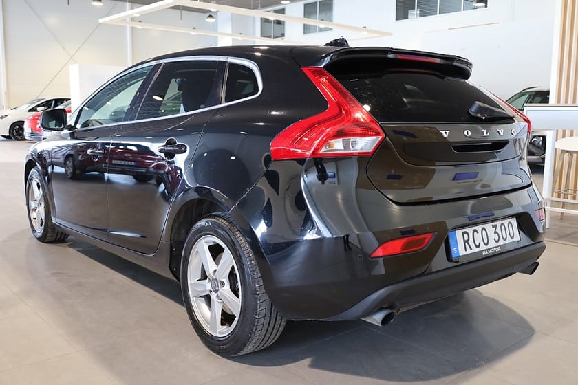 Bild 3 av Volvo V40 T3 AUT Momentum | Värmare | PDC | Bluetooth |