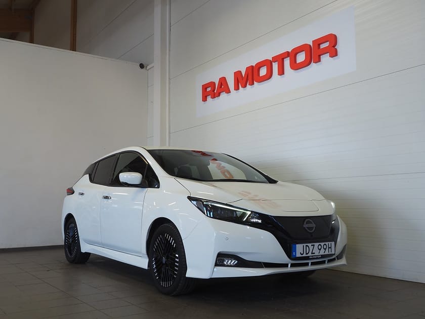 Bild 2 av Nissan Leaf N-Connecta 40kWh | Värmepump | 360° Kamera | Moms | Nav