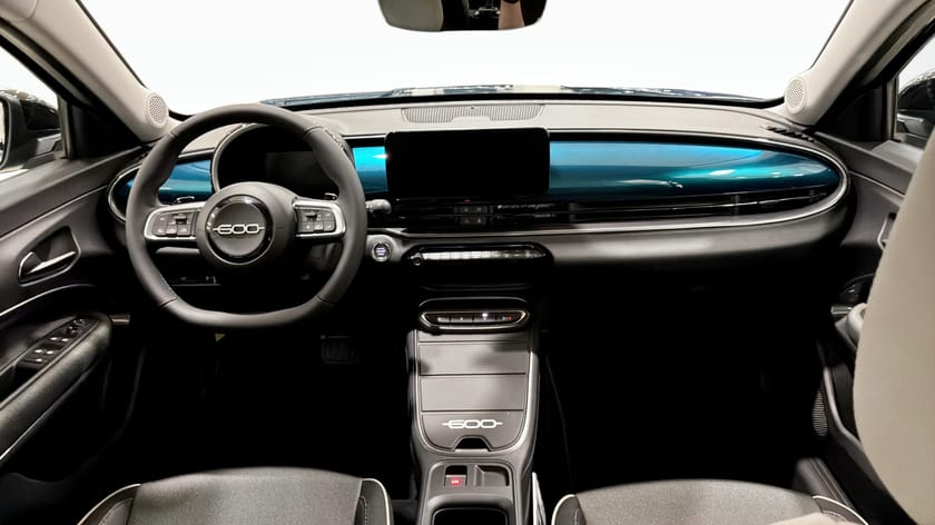 Bild 4 av Fiat 600 Hybrid *PRIVATLEASA från 2595kr/mån* HEV ICON 110HK