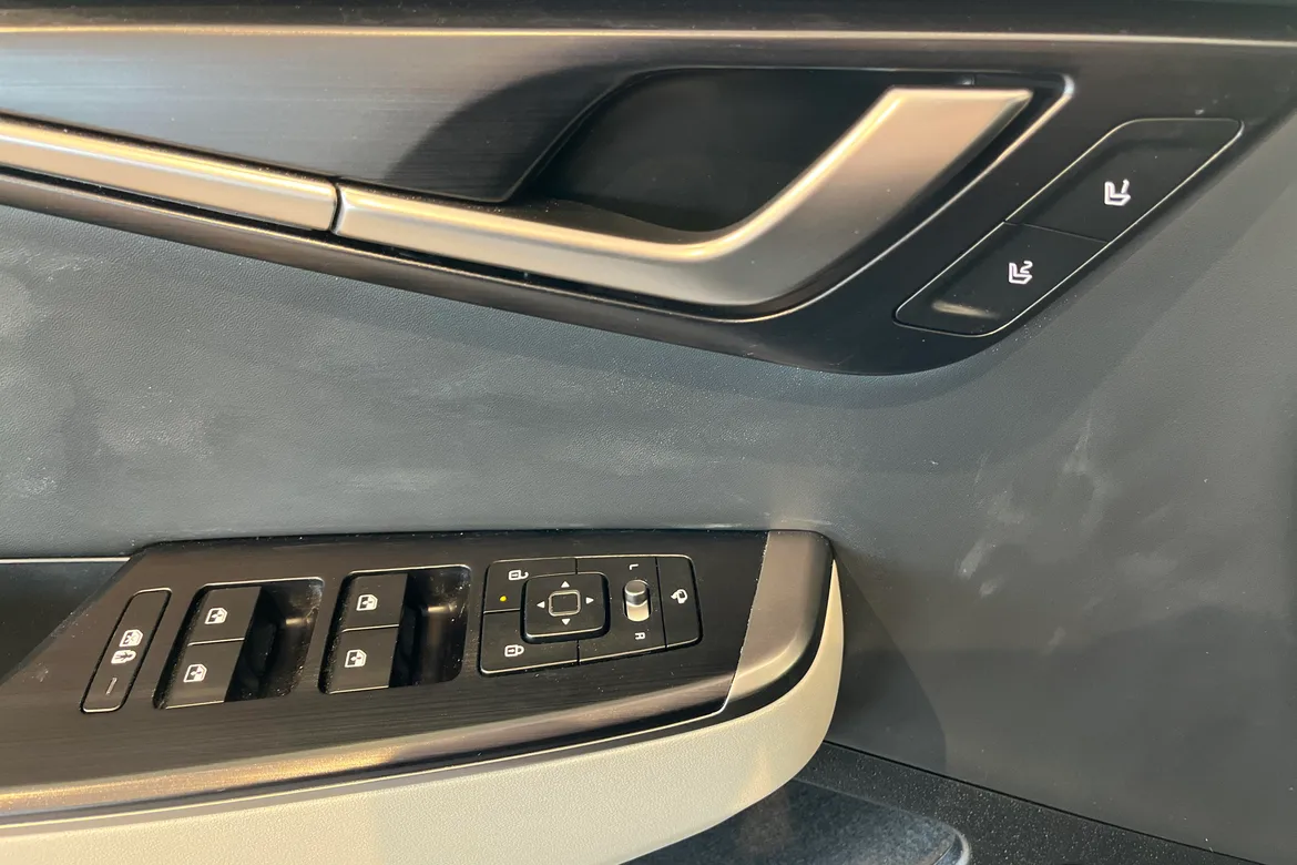 picture of a car