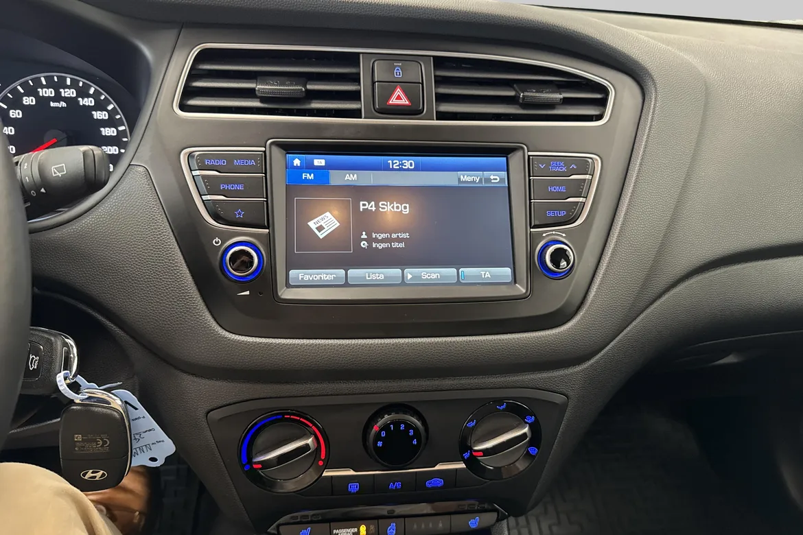 picture of a car