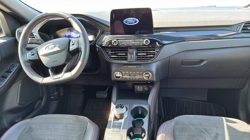 Bild 4 av Ford Kuga Plug-In Hybrid ST-Line X Phev | Drag | Navigation | Moms