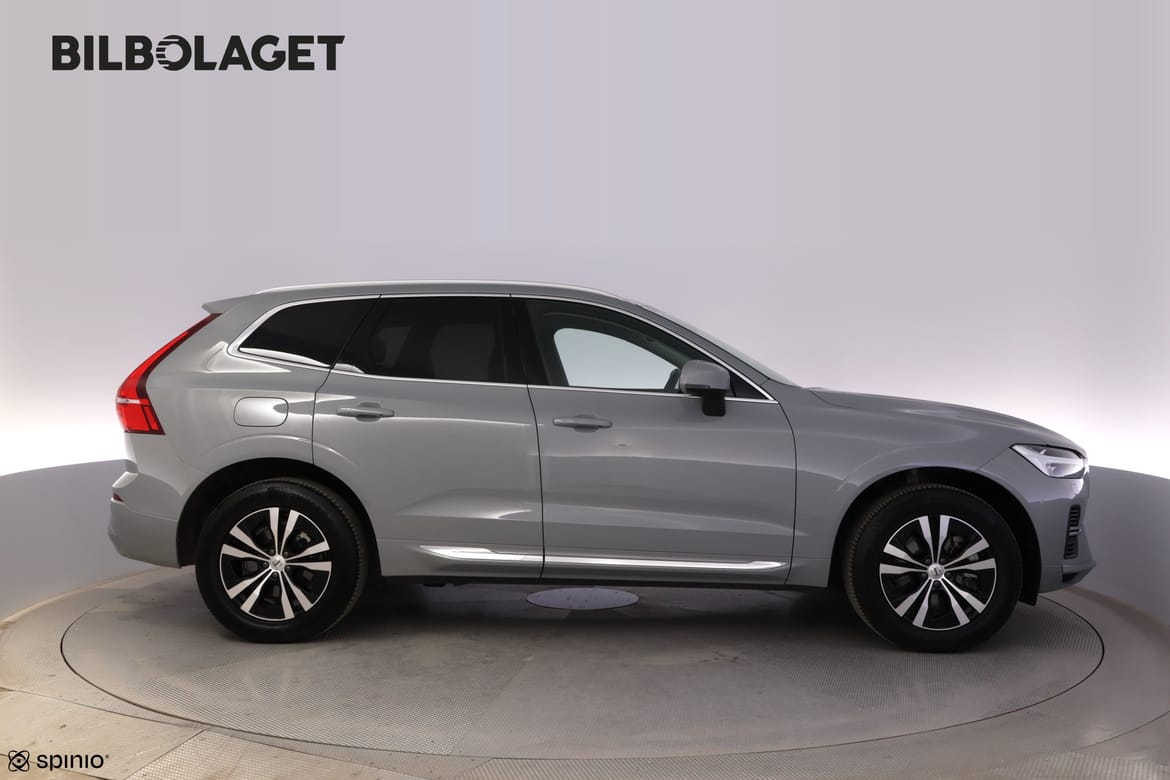 Volvo XC60 2024 - miniatyr 2
