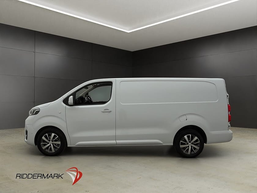 Bild 2 av Toyota Proace L3 Värmare Dragkrok B-Kamera CARPLAY Moms