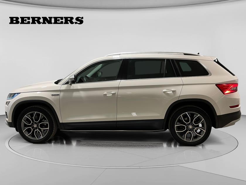 Bild 2 av Škoda Kodiaq Scout 2.0 TDI DSG / Drag / / Panorama