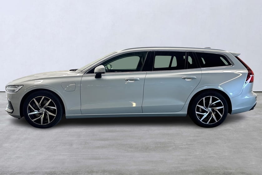 Bild 2 av Volvo V60 T6 TE Momentum Advanced Edition
