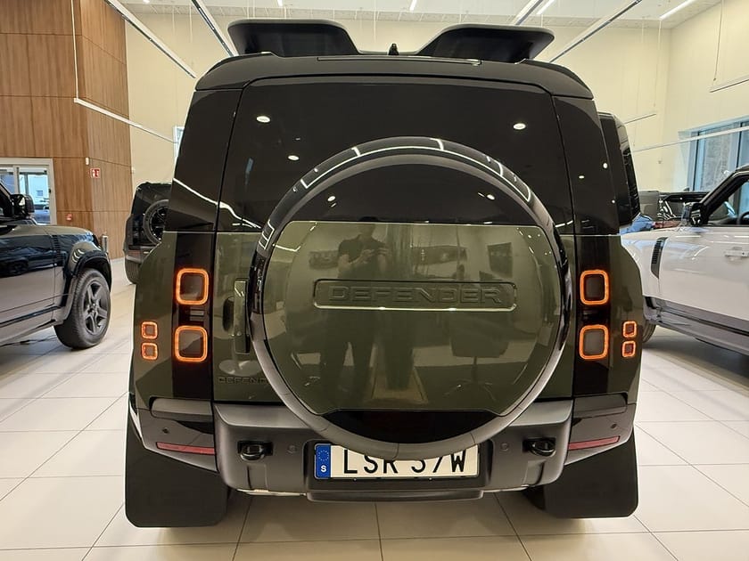 Bild 4 av Land Rover Defender P300e PHEV 110 X-Dynamic SE