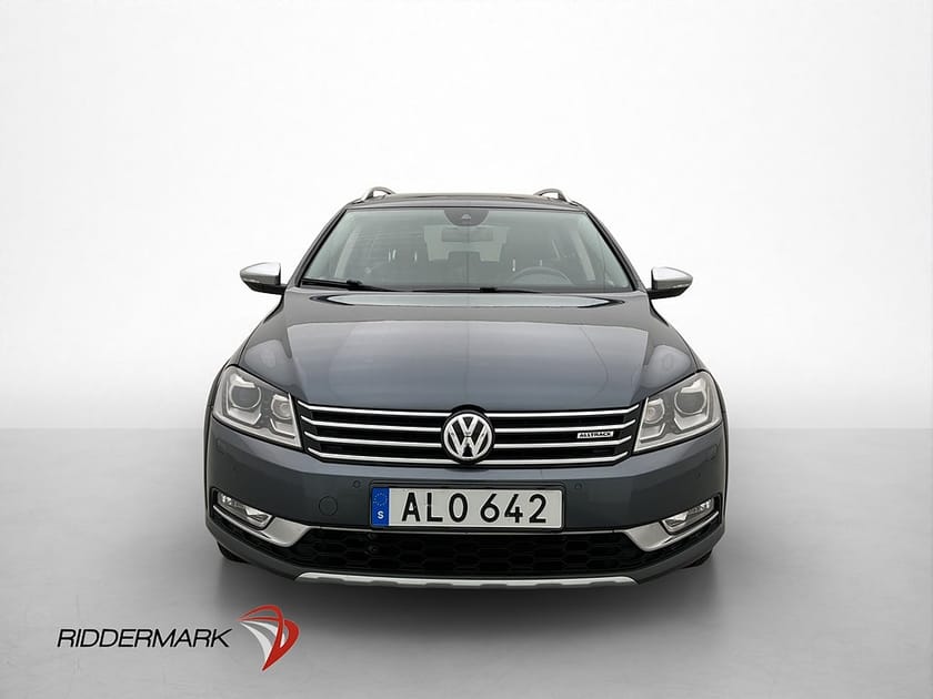 Bild 2 av Volkswagen Passat Alltrack 2.0 TDI 4M Pano Skinn Kamera Drag