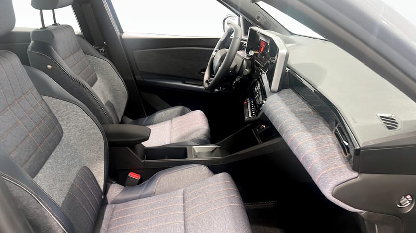 Bild 3 av Renault 4 E-Tech R4 Techno 52kwh PL fr: 3890kr/mån