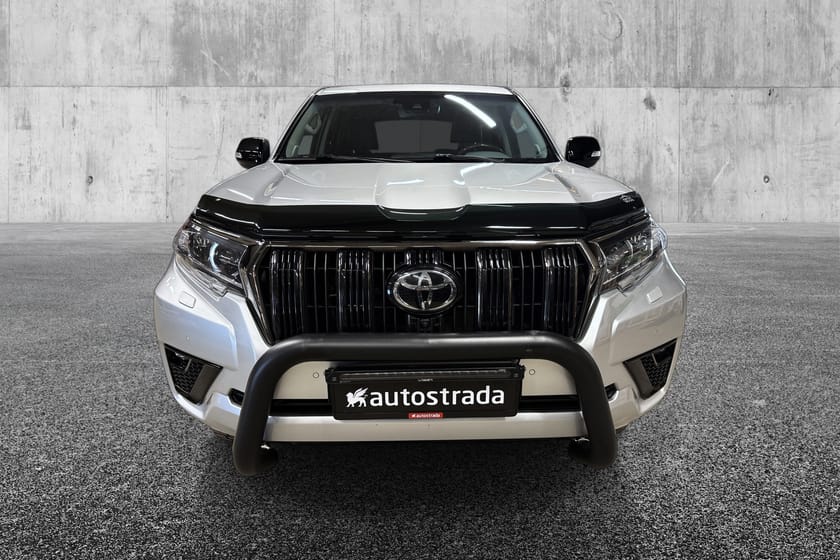 Bilde 2 av Toyota Land Cruiser 5-dørs GX 204Hk Black Pack/Automat/Skinn/Hengerfeste