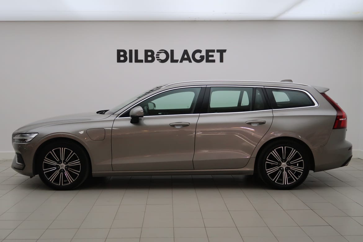 Volvo V60 2021 - miniatyr 2