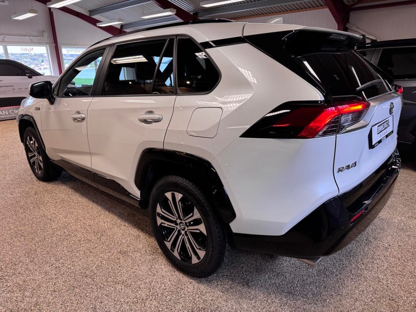 Bilde 4 av Toyota RAV4 Plug-in Hybrid PHEV AWD-i Active Tech