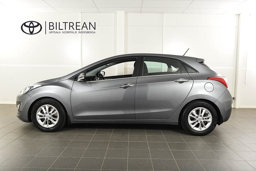 Bild 2 av Hyundai i30 5-dörrar 1.6 GDI Aut Business Backkamera Elstol M-värm