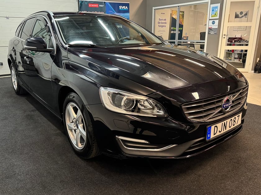 Bild 4 av Volvo V60 D4 181hk Momentum Euro 6|NYSERV|D-VÄRM|SoV|