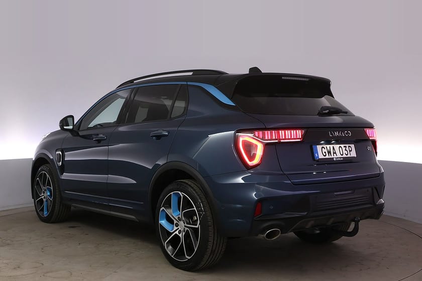 Bild 4 av Lynk & Co 01 PHEV Drag Pano 360 AdapFarth Infinity BLIS