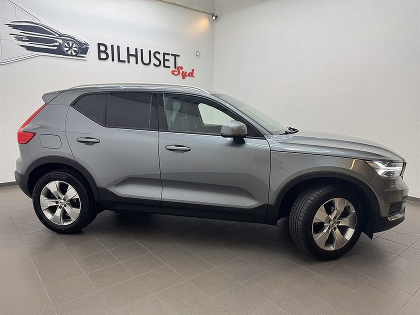 Bild 2 av Volvo XC40 D3 150hk Momentum Värmare/Krok/Kamrem bytt