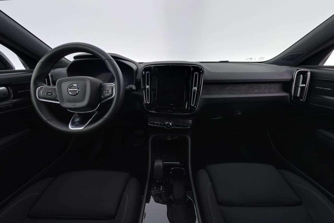 Volvo XC40 2023 - miniatyr 7