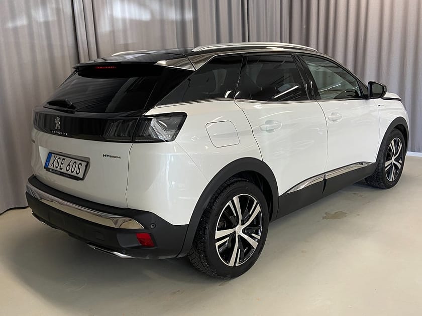 Bild 5 av Peugeot 3008 HYBRID4 300 300hk AWD Ultimate Drag Navi Skinn