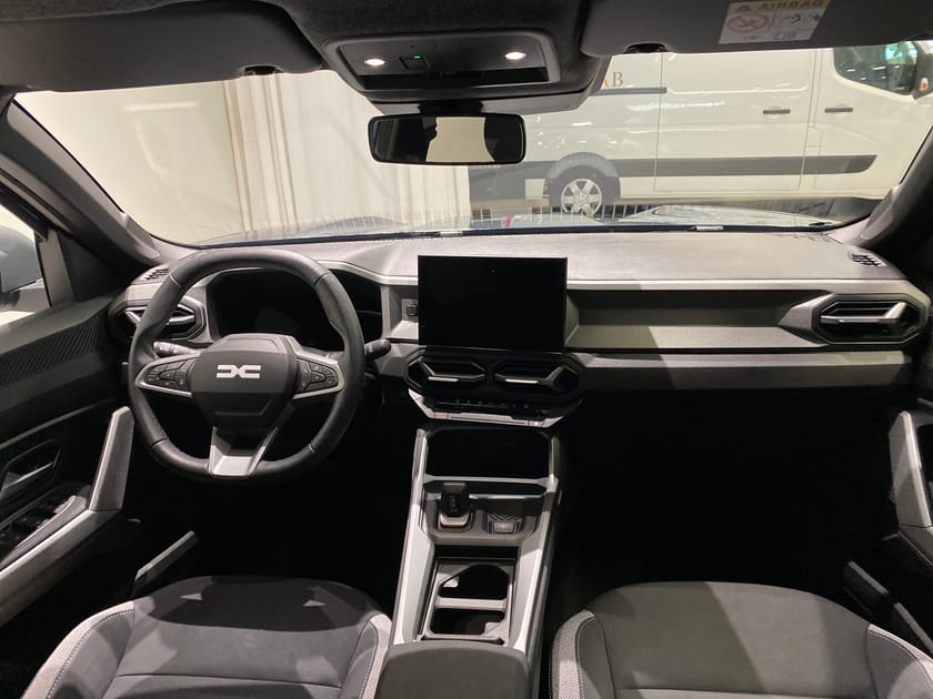 Bild 2 av Dacia Bigster Hybrid 155 journey
