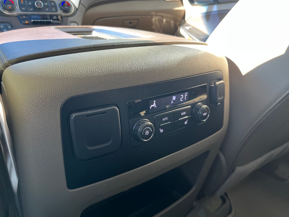 Chevrolet Suburban 5.3 V8 E85 4WD Hydra-Matic, 360hp, 2018