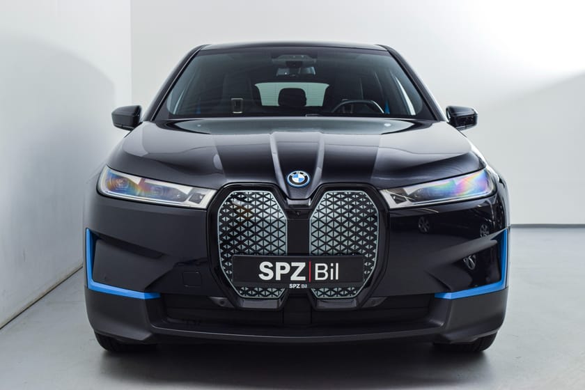 Bilde 5 av BMW iX xDrive40 IX40 HUD KROK PANO 21" LASER BOWERS&amp;WILKINS SKINN ACC
