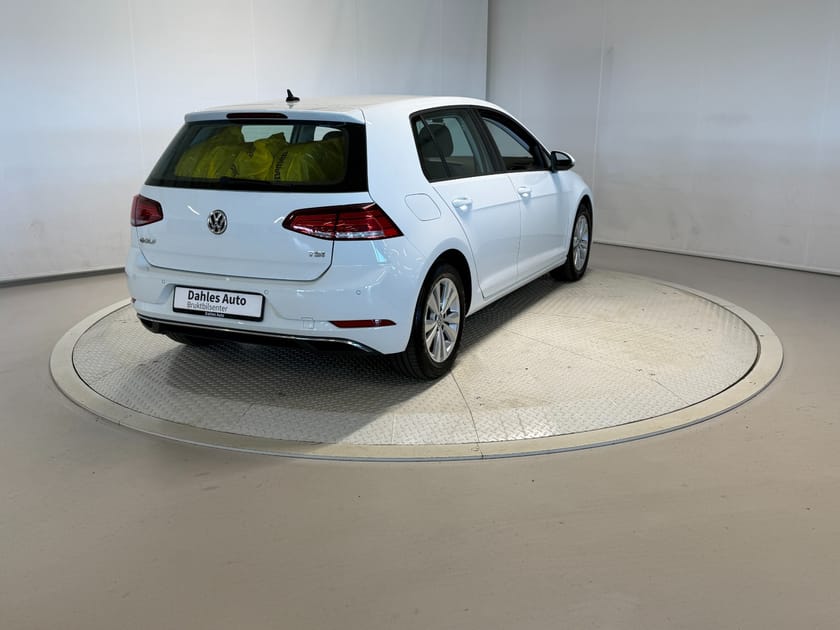 Bilde 3 av Volkswagen Golf 5-dørs 1,0 110hk ACC/Carplay/P-sensor/Klima/Led/Dab