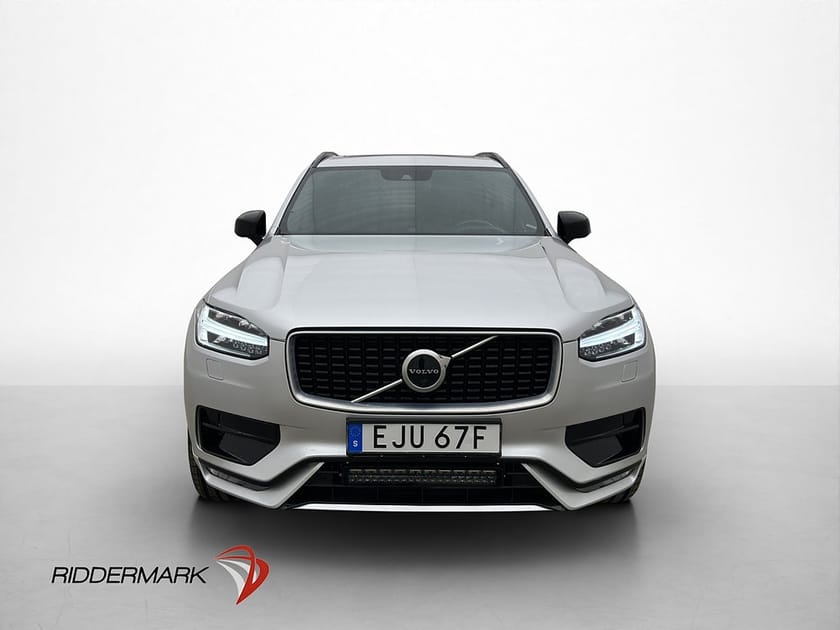 Bild 2 av Volvo XC90 7 Säten B5 AWD R-Design Pano B&W HUD VOC 360° 4-Zon MOMS