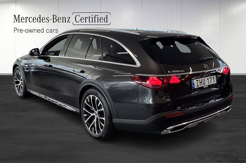 Bild 4 av Mercedes-Benz E 300 de 4MATIC All-Terrain Drag Burmester HUD Airmatic