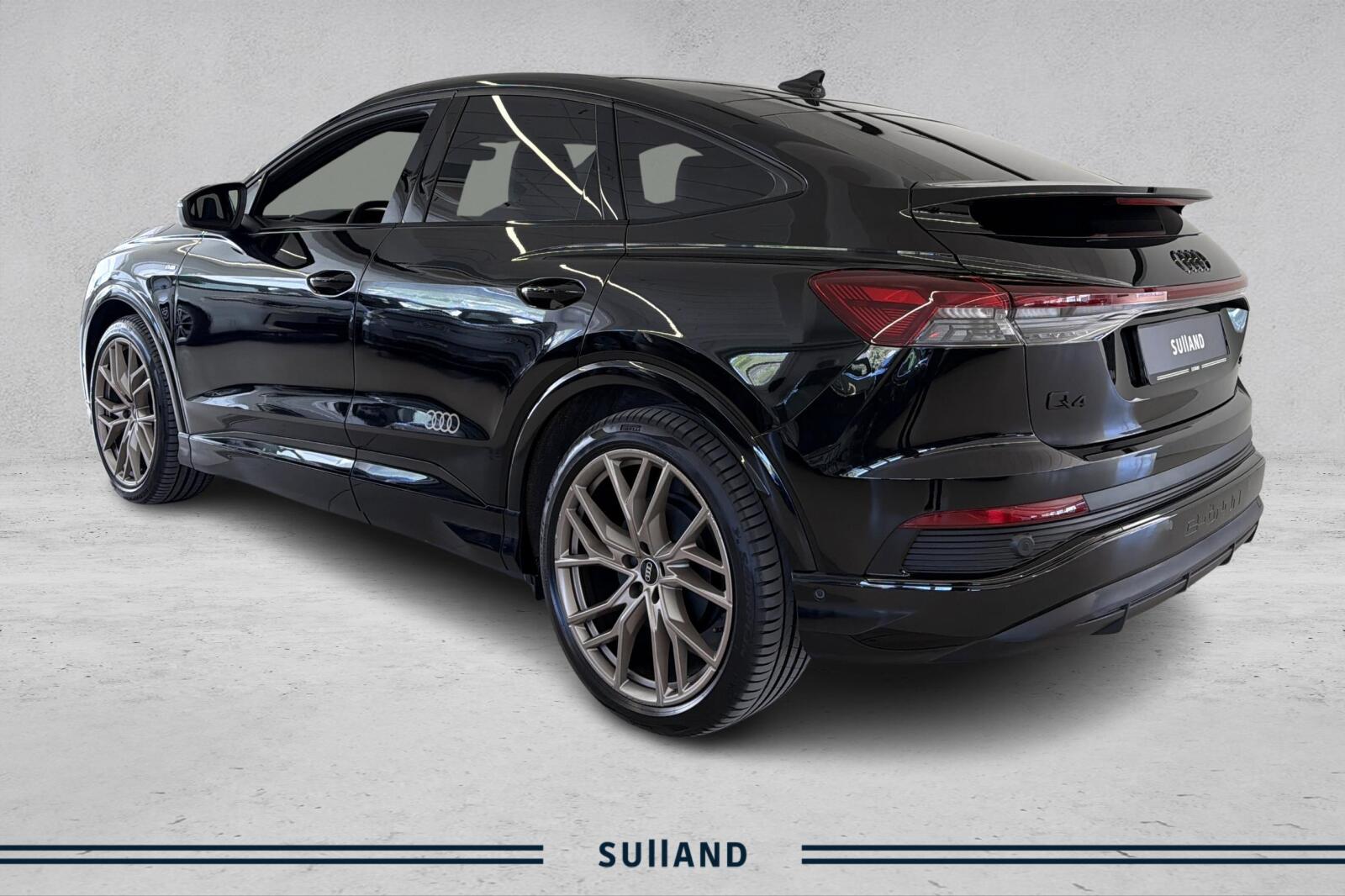 Thumnail bilde 2 av Audi Q4 55 Sportback e-tron quattro