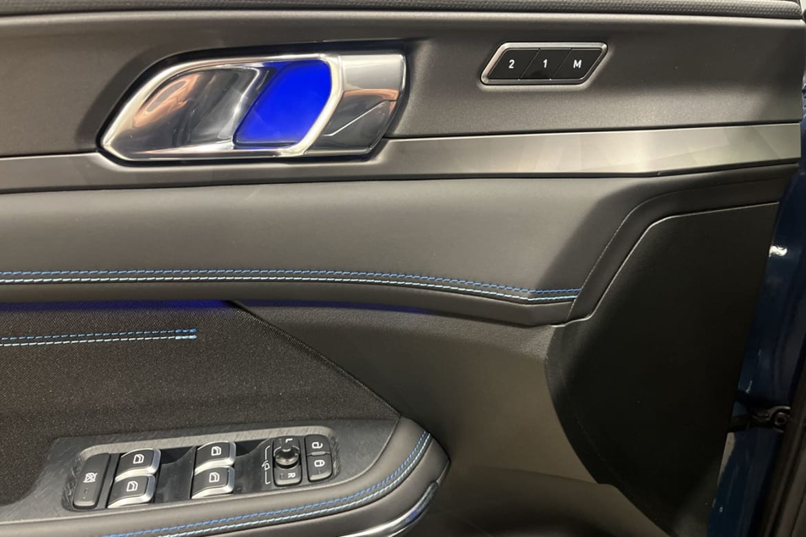 Lynk & Co 01 2023 - miniatyr 12