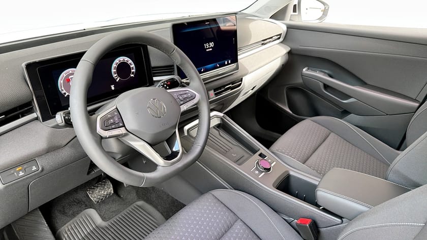 Bild 5 av Volkswagen T-Roc Life eTSI 150 DSG Dragkrok