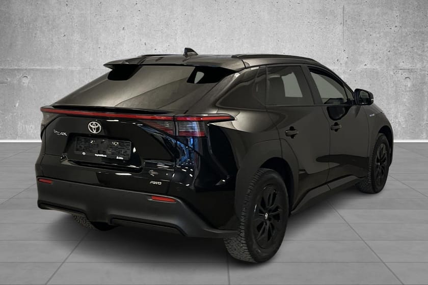 Bilde 5 av Toyota bZ4X Active Tech/4x4/komplett serviceh./WLTP 460 km/