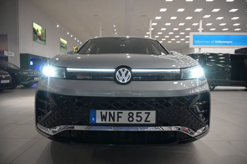 Bild 3 av Volkswagen Tiguan eHybrid R-Line SWE Edition- *T.O.M. 30/4!*