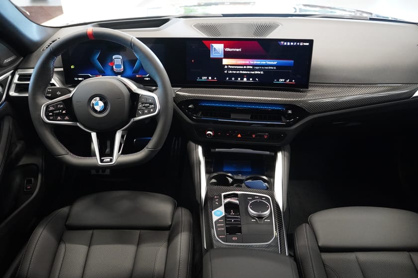 Bild 2 av BMW i4 M60 xDrive Gran Coupé M Sport Fully Charged Ed Drag DA Pro H K