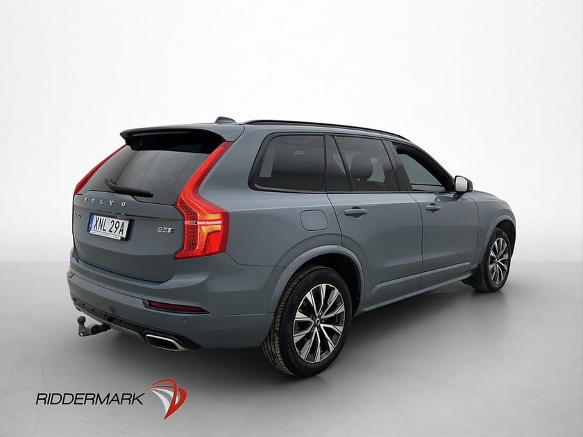 Bild 5 av Volvo XC90 7 Säten B5 AWD R-Design 7-Sits Pano H/K Skinn Drag HUD