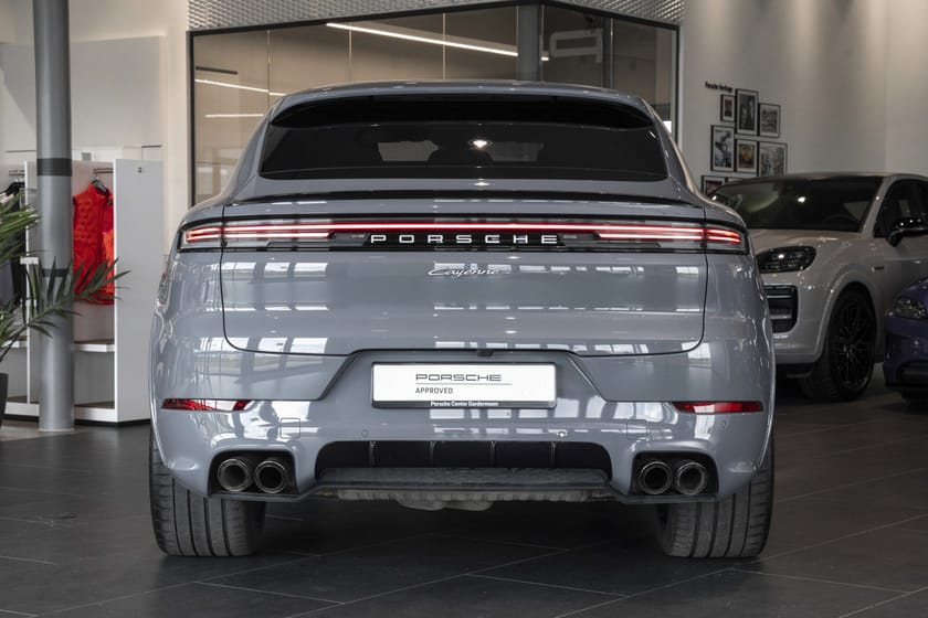 Bilde 4 av Porsche Cayenne Coupé E-Hybrid Burmester®,22",HUD,Bak.aks.sty,Sportseksos+++