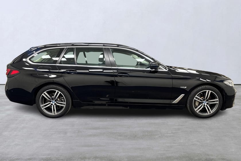 Bild 3 av BMW 530e xDrive Touring E (Drag/Navi/Kamera)