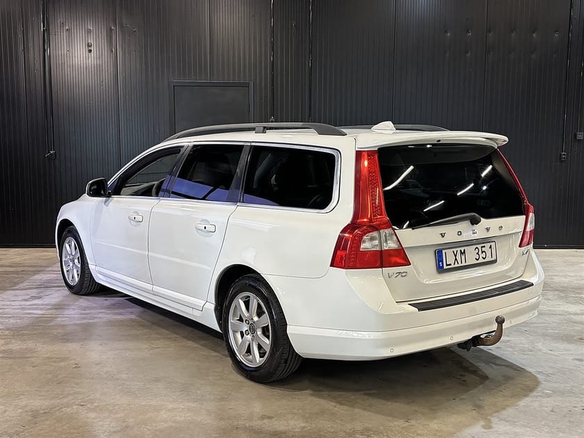 Bild 4 av Volvo V70 T4F (180hk) Drag / M-värm