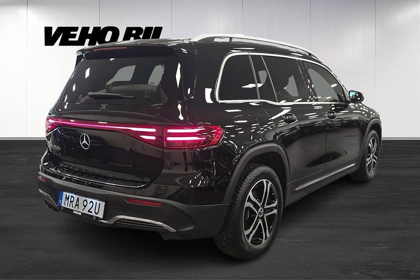 Bild 3 av Mercedes-Benz EQB 250+ AMG Distronic Rattvärme 7-Sits