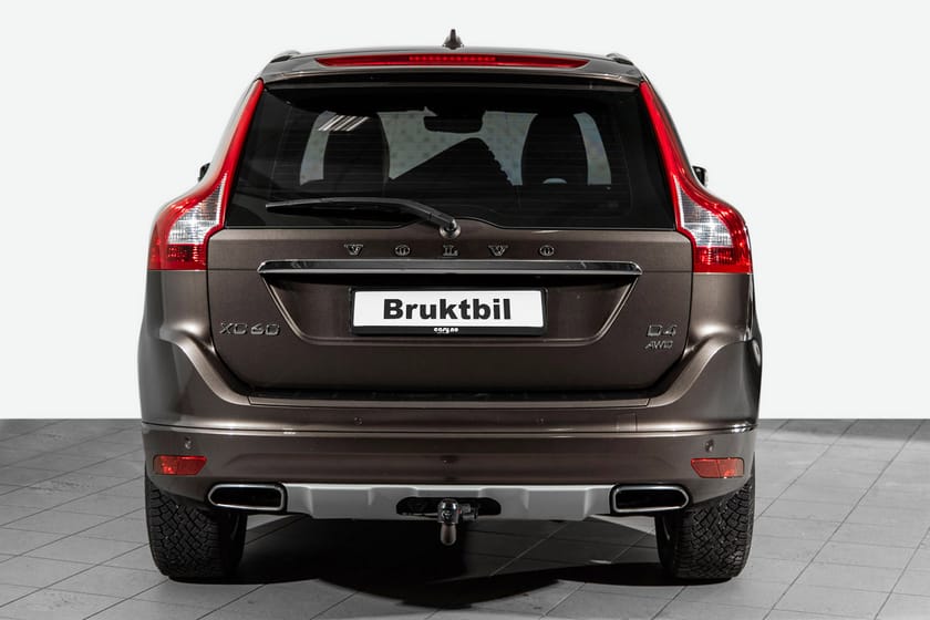 Bilde 5 av Volvo XC60 D4 Summum/Krok/Tek.pk PRO/VOC/Nøkkelløs/R.kam/Navi++