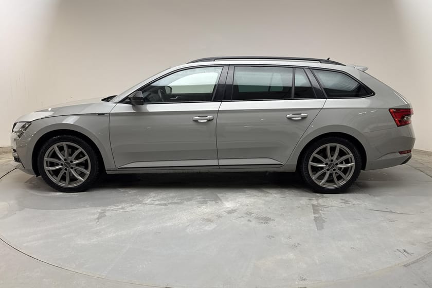 Bild 2 av Škoda Superb iV Kombi 1.4 TSI PHEV (218hk) Business, Sportline