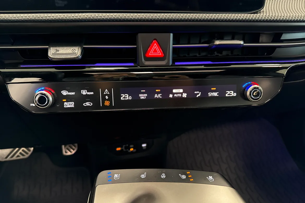 picture of a car