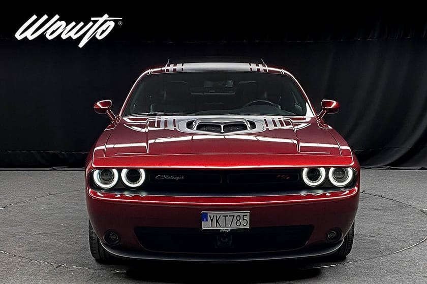 Bild 2 av Dodge Challenger R/T 5.7 V8 Hemi 381HK Shaker /Alpine /4.95%