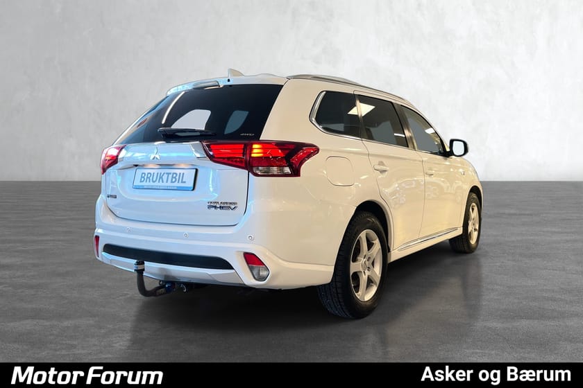 Bilde 5 av Mitsubishi Outlander PHEV VELUTSTYRT/HENGERFESTE/VI TAR INNBYTTE