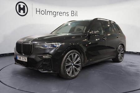 BMW X7 M50i xDrive 3,95% B W Pano 22 Laser Drag 360° HUD DAP